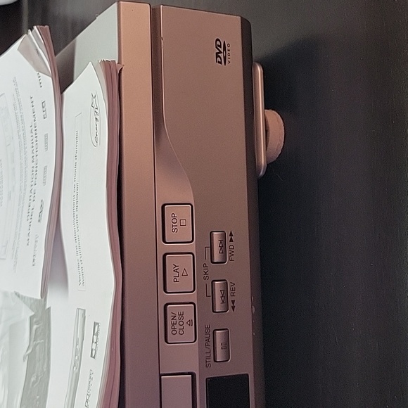 Sharp DV-S1U DVD Player  With Remote & Original Operation Manual. - Picture 4 of 13